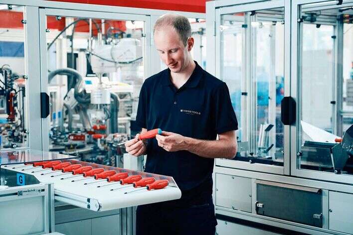 PB_Swiss_Tools_Stage