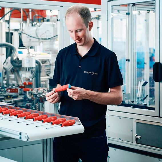 PB_Swiss_Tools_Stage