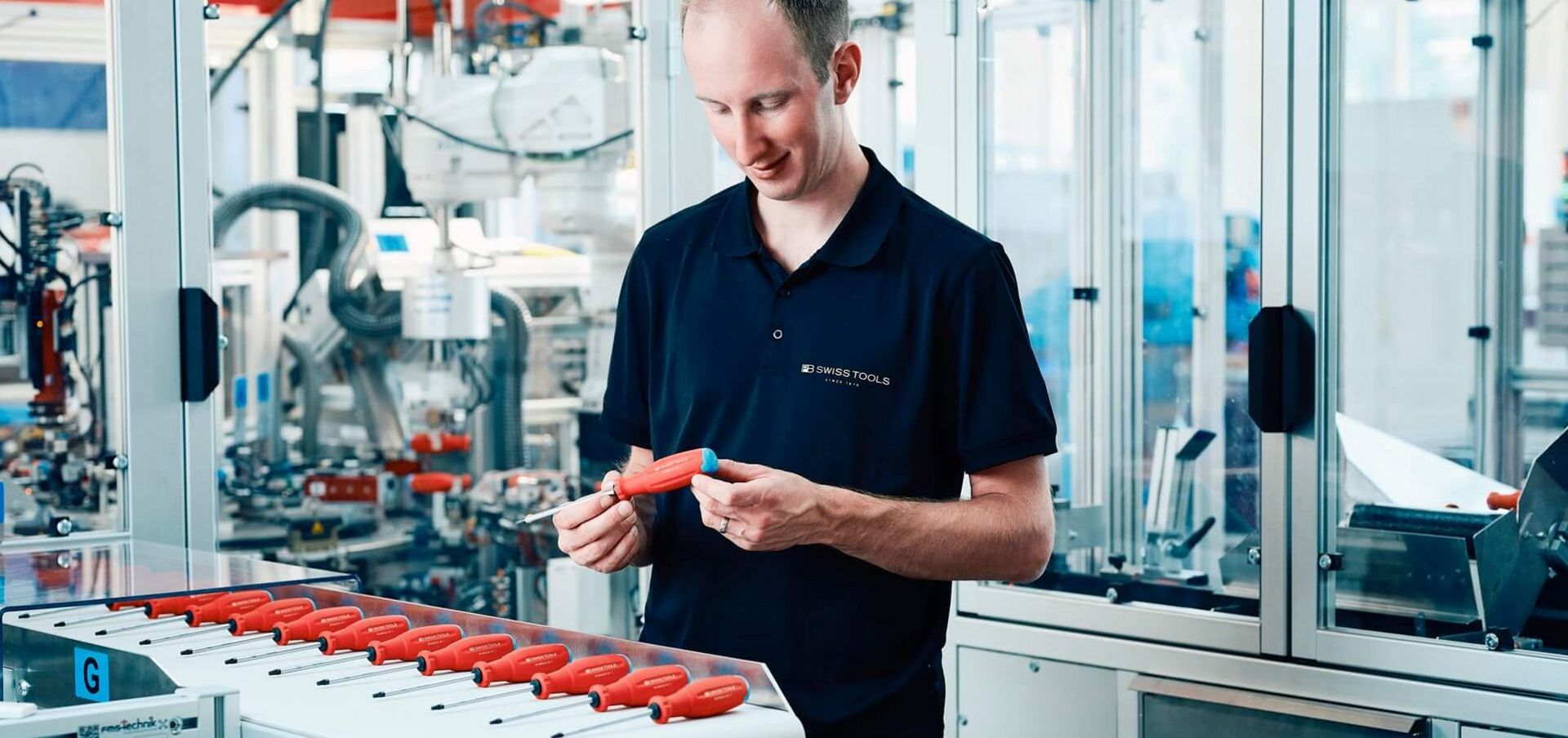 PB_Swiss_Tools_Stage