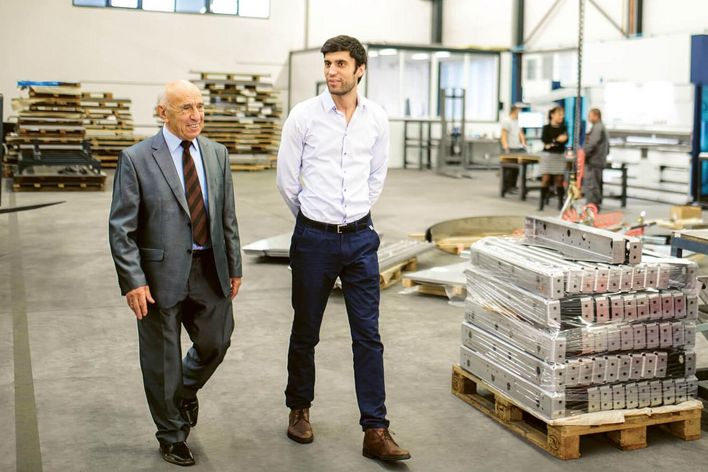 Der Macher gehört mit seiner Smart Factory nun zu  den innovativsten Unternehmern Osteuropas. Das verdankt er auch seinem 84-jährigen Großvater.