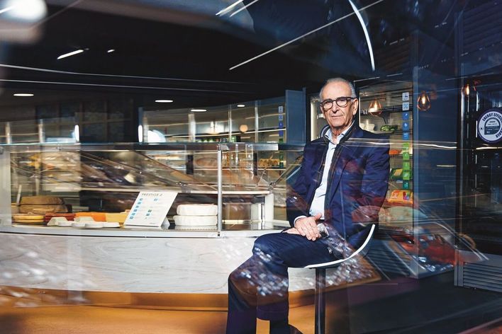 In 42 Jahren hat sich Jordão aus dem Nichts zum führenden Hersteller von maßgeschneiderten und Standard-Kühlmöbeln entwickelt. 