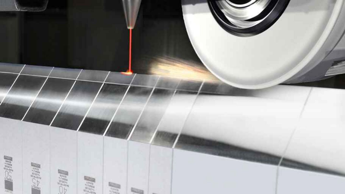 Biegewerkzeuge werden mit dem Laser nachgeschliffen