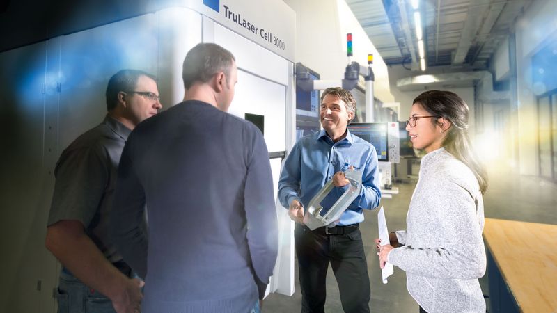 Key visual of TRUMPF Services training