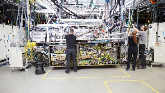 用于生产高性能芯片的通快激光放大器