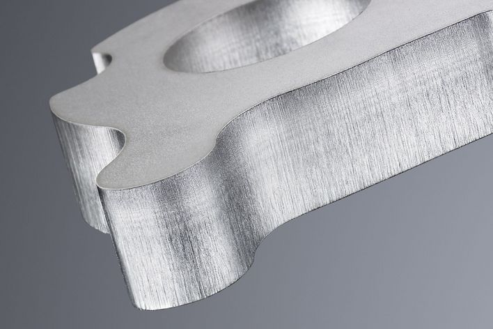 具有优质切割刃的样件