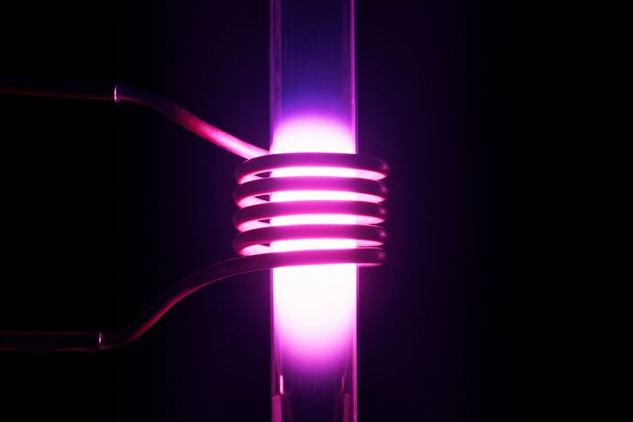 Inductively coupled plasma (IPC) with coil 