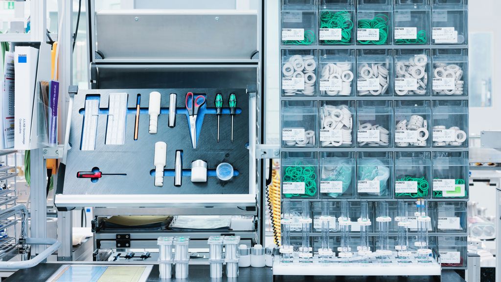 通快谐振腔组装洁净室中的标准化工具箱