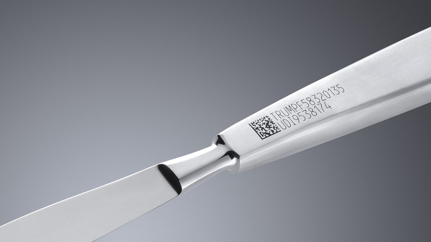 激光打标手术刀，保证可追溯性的 UDI 码