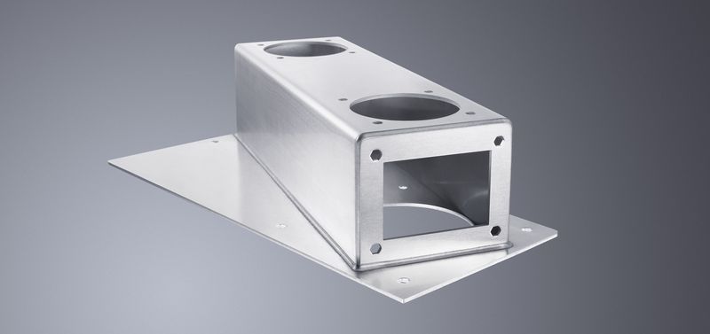 使用激光金属熔覆进行连接以弥合传统上无法用激光焊接的过大焊接装配间隙。