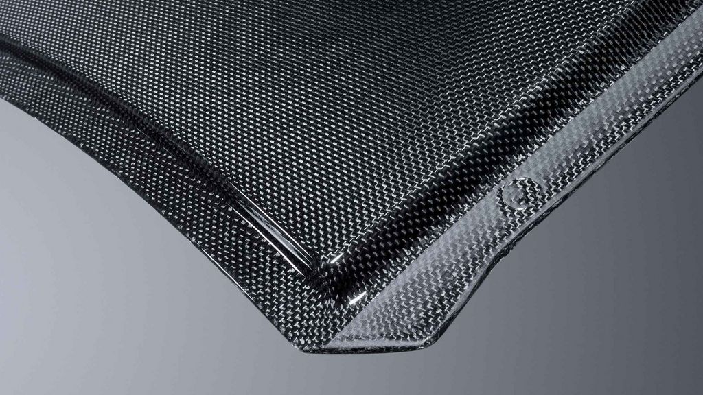 Laser cutting for CFRP components