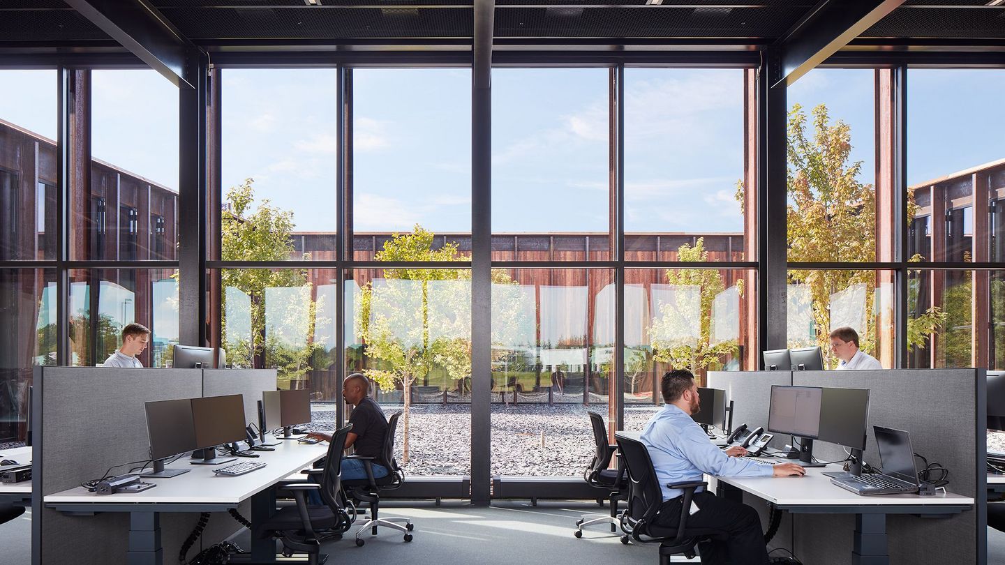 芝加哥智能工厂内的办公室