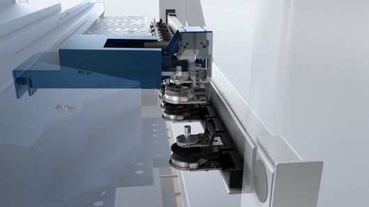 自动上下料带分拣单元的 SheetMaster，嵌入式模具更换装置