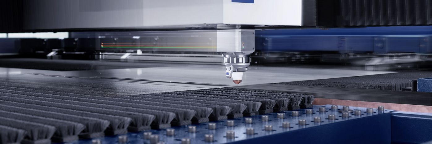 TruLaser Center 7030, cutting head in action