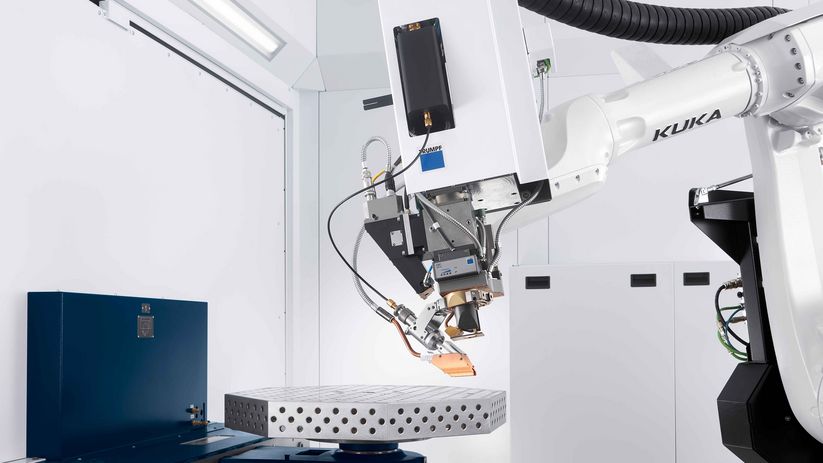 TruLaser Weld 的机械臂装备有 BrightLine Weld