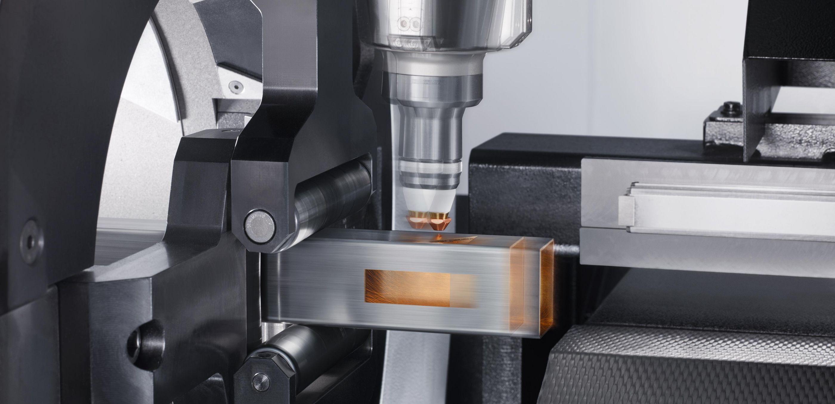 TruLaser Tube 5000 fiber，RapidCut